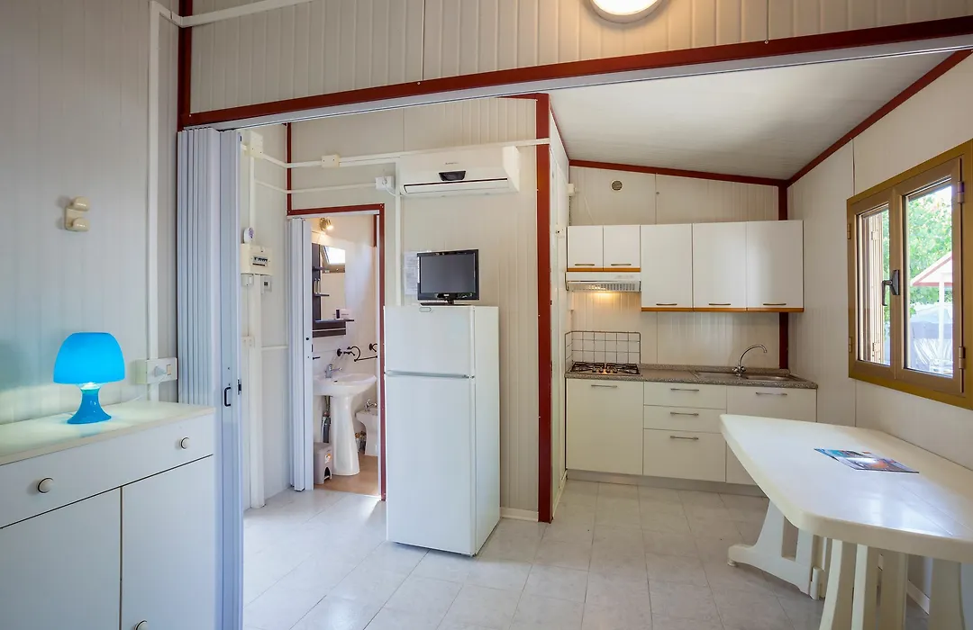 Centro Vacanze Camping Summerland-1